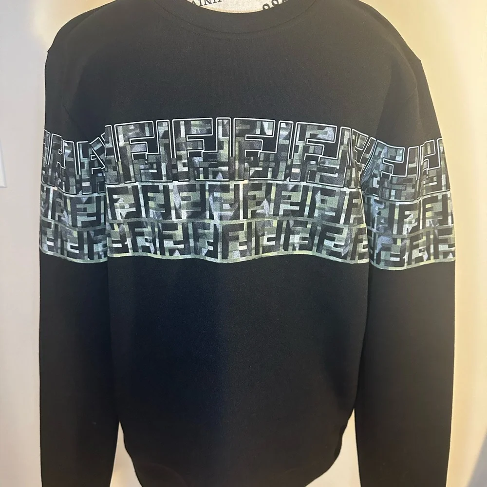 Fendi Black Monogram Sweatshirt size M Designer Authentic Luxury